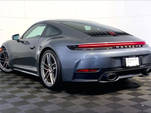 Used 2025 Porsche 911 Carrera S image 3