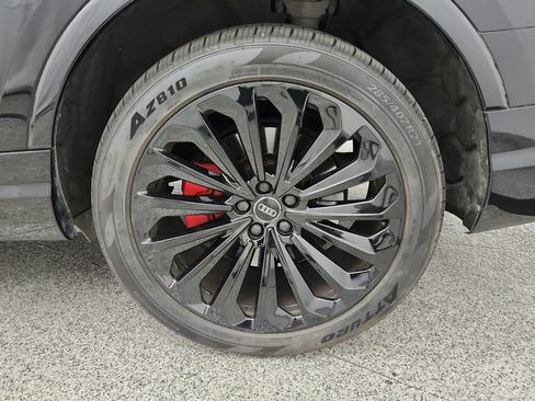 Used 2018 Audi Q7 3.0T Prestige w/ Prestige Package AWD/4WD image 16
