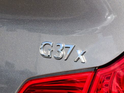 Used 2013 INFINITI G37 x Sedan w/ Premium Pkg AWD/4WD image 8