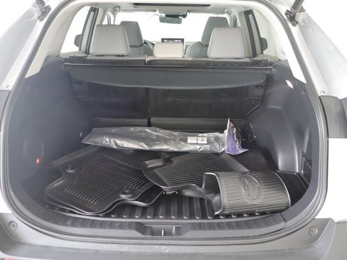 Used 2022 Toyota RAV4 Limited AWD/4WD image 21