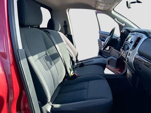 Used 2017 Nissan Titan SV AWD/4WD image 15