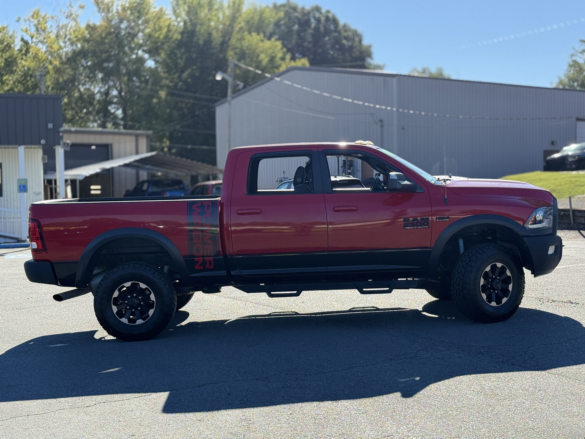 Used 2018 RAM 2500 Power Wagon w/ Luxury Group AWD/4WD image 9