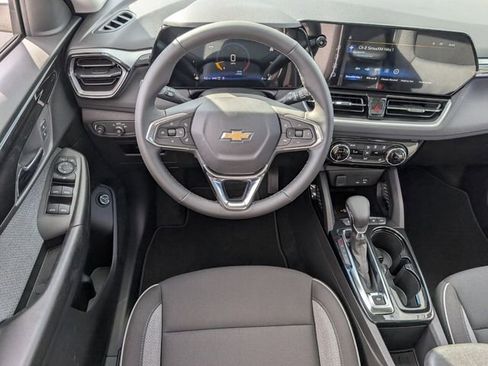 New 2026 Chevrolet TrailBlazer LT w/ Convenience Package AWD/4WD image 7