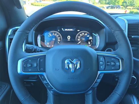 Used 2026 RAM 1500 4x4 Crew Cab image 18