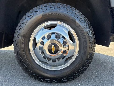 Used 2022 Chevrolet Silverado 3500 LTZ w/ LTZ Texas Edition AWD/4WD image 11
