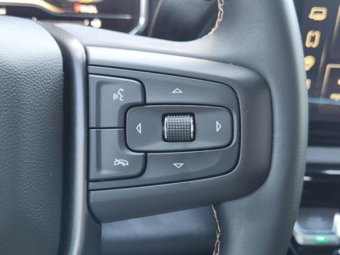 Used 2025 GMC Sierra 2500 AT4 w/ AT4 Premium Plus Package image 21