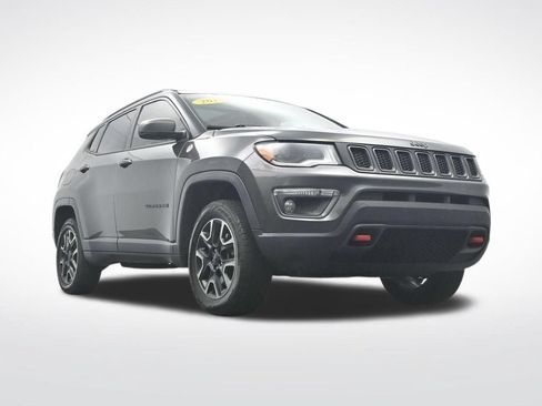 Used 2019 Jeep Compass Trailhawk w/ Leather Interior Group AWD/4WD image 38