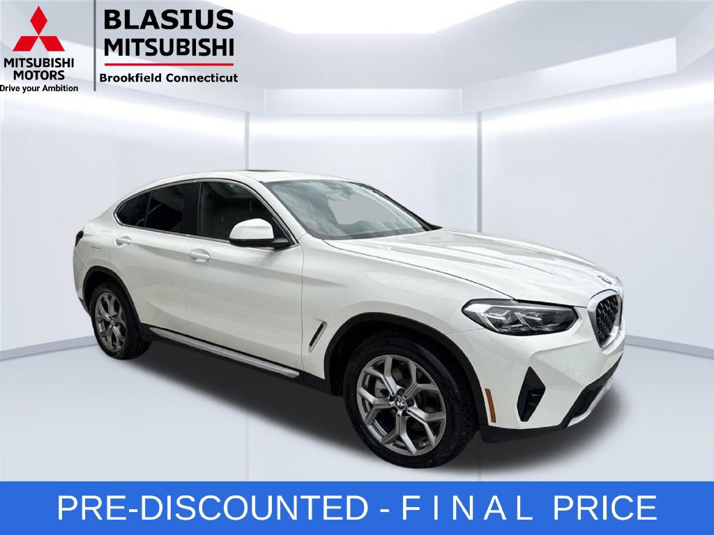 Used 2025 BMW X4 xDrive30i AWD/4WD image 15