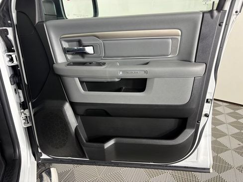 Used 2018 RAM 1500 Big Horn AWD/4WD image 38