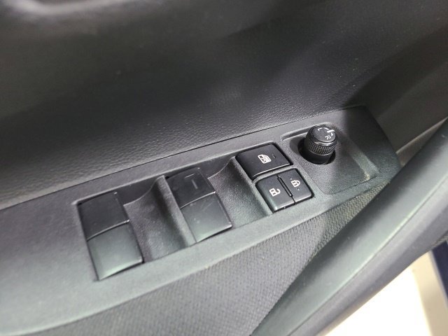 Used 2023 Toyota Corolla LE FWD image 21