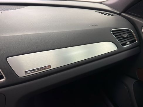 Used 2018 Audi Q3 2.0T Premium image 27