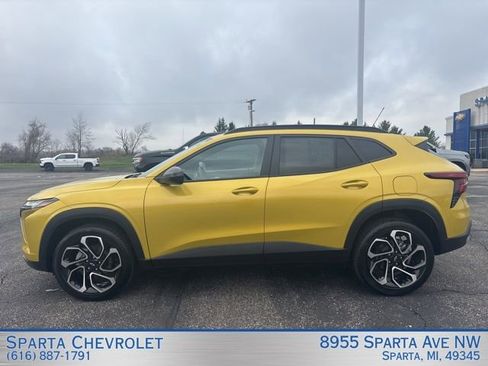 Used 2024 Chevrolet Trax RS w/ Driver Confidence Package image 6