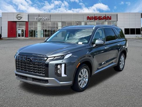 Used 2025 Hyundai Palisade SEL FWD image 3