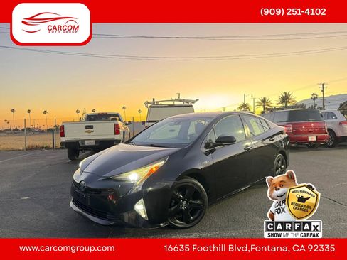Used 2016 Toyota Prius Four Touring FWD image 1