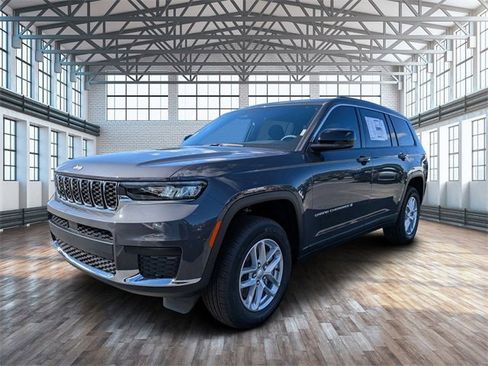New 2025 Jeep Grand Cherokee L Laredo w/ Luxury Tech Group I image 8