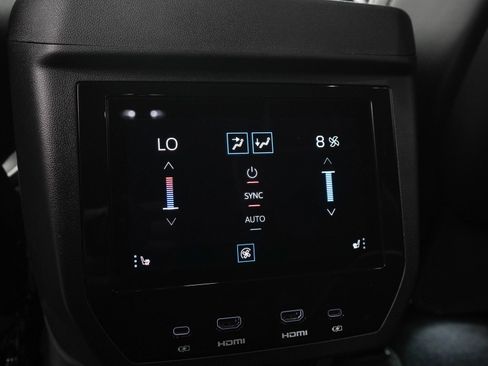 Used 2026 GMC Yukon XL AT4 Ultimate AWD/4WD image 18