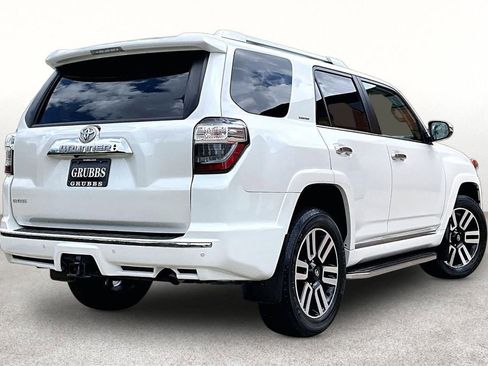 Used 2022 Toyota 4Runner Limited AWD/4WD image 2