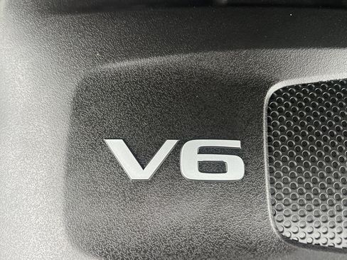 Used 2023 INFINITI QX60 Sensory w/ Vision Package image 39