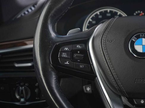 Used 2018 BMW 540i image 17