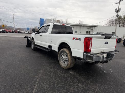 Used 2025 Ford F350 XLT w/ FX4 Off-Road Package image 5