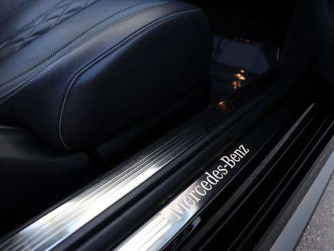 Used 2019 Mercedes-Benz S 560 4MATIC Coupe image 29