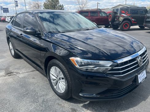 Used 2020 Volkswagen Jetta S w/ Driver Assistance Package FWD image 4