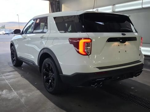 Used 2021 Ford Explorer ST w/ Equipment Group 401A AWD/4WD image 2
