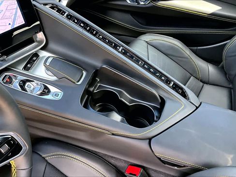 Used 2025 Chevrolet Corvette Stingray Premium Conv w/ 3LT RWD image 16