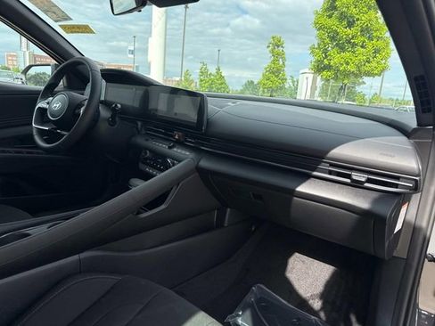 New 2026 Hyundai Elantra Sport FWD image 16