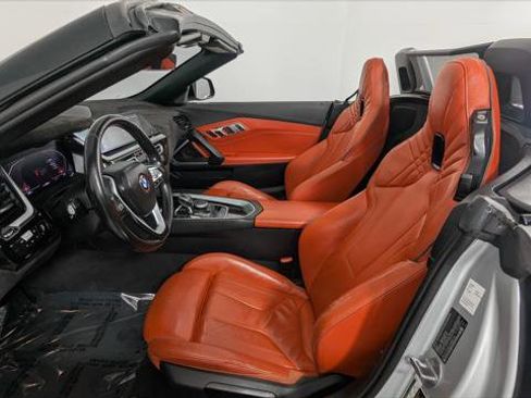 Used 2020 BMW Z4 sDrive30i w/ Convenience Package image 16