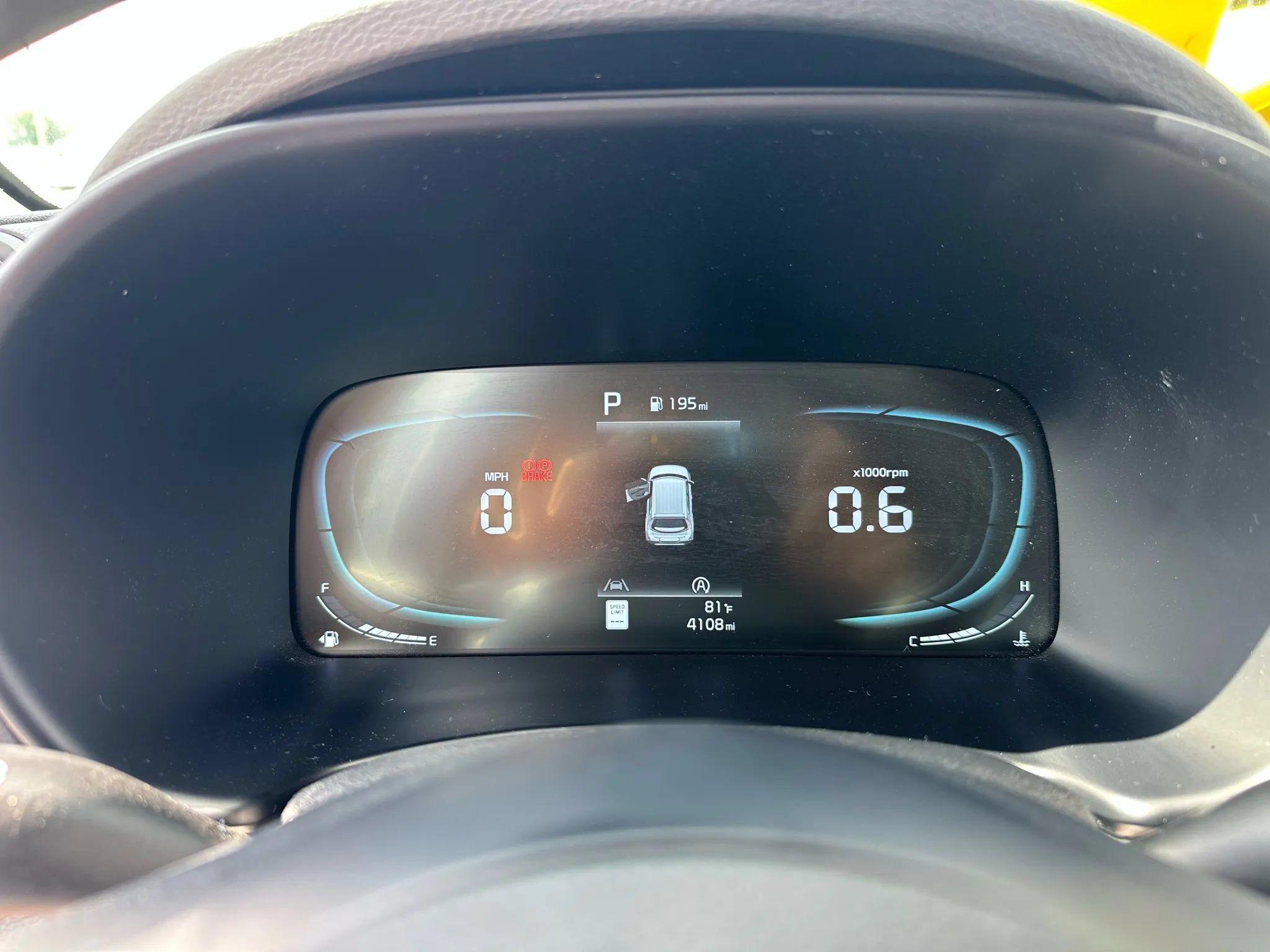 Used 2025 Kia Soul LX w/ LX Technology Package FWD image 32