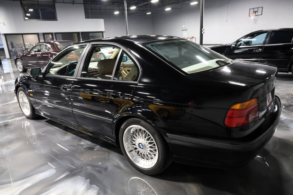 Used 2000 BMW 528i Sedan RWD image 5