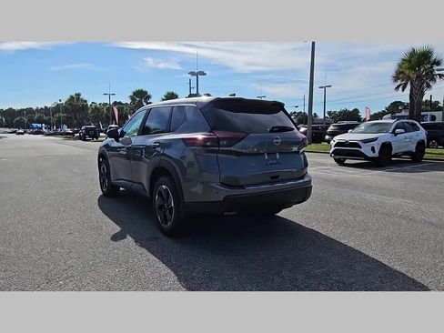 New 2026 Nissan Rogue SV image 30