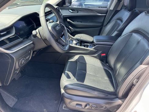 Used 2022 Jeep Grand Cherokee Limited 4xe AWD/4WD image 9