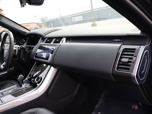 Used 2020 Land Rover Range Rover Sport HST image 10