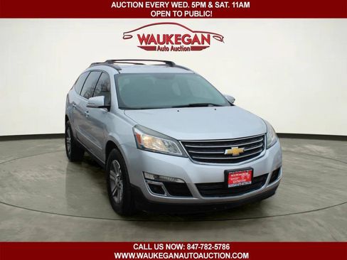 Used 2015 Chevrolet Traverse LT AWD/4WD image 3