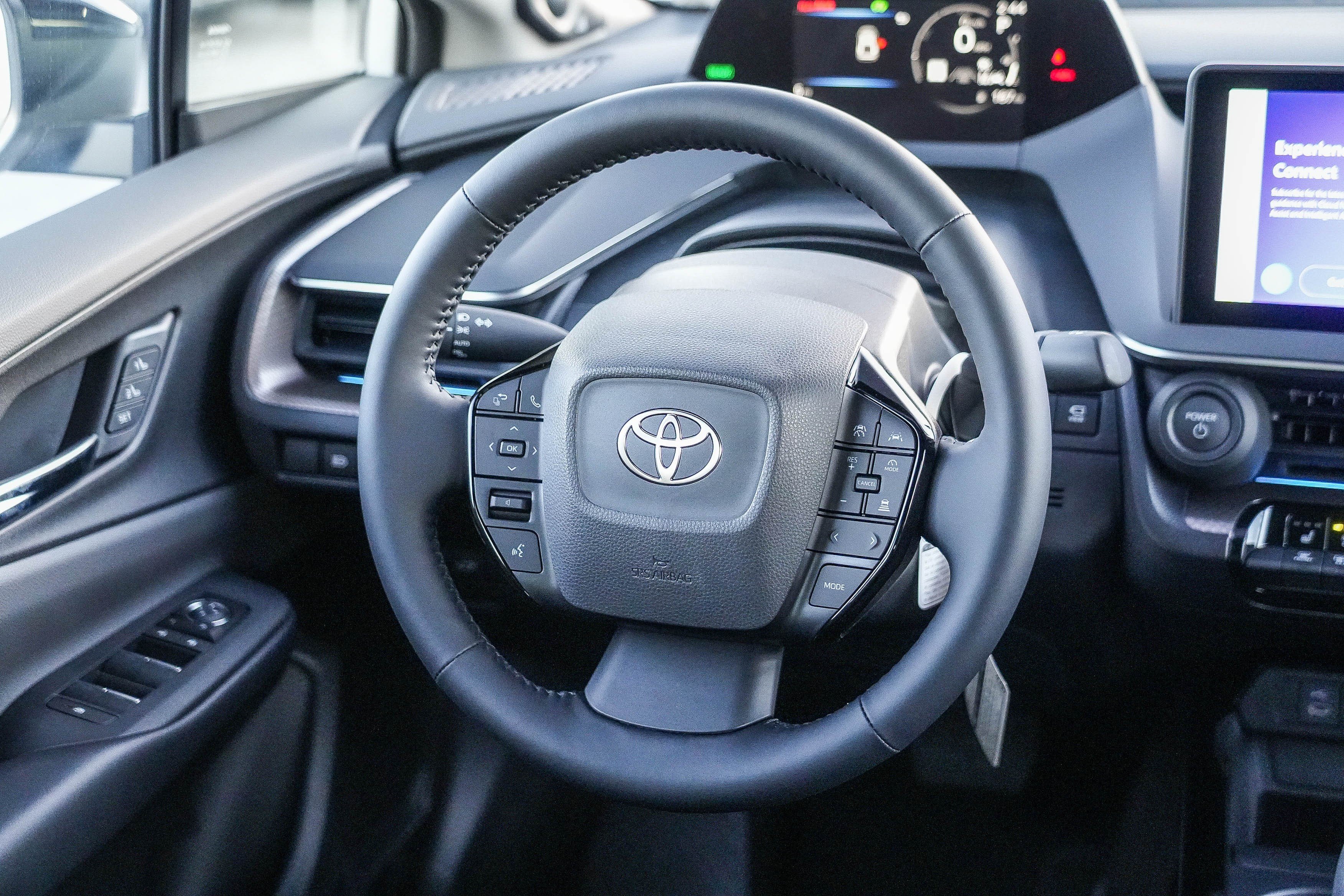 New 2027 Toyota Prius Limited w/ Limited Premium Package FWD image 18