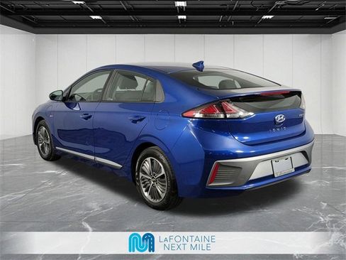 Used 2020 Hyundai Ioniq SE image 3