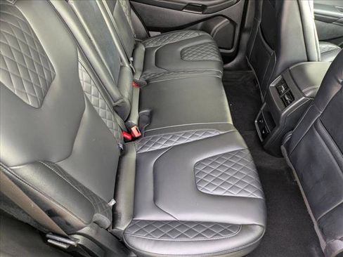 Used 2024 Ford Edge Titanium image 18