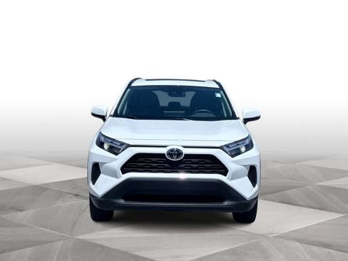 Used 2025 Toyota RAV4 XLE w/ Convenience Package AWD/4WD image 3
