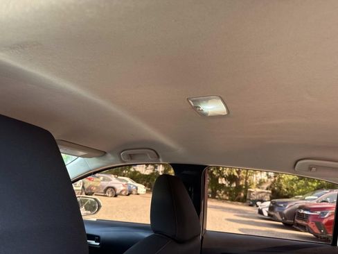 Used 2021 Toyota Corolla LE FWD image 16