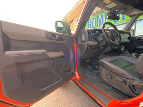 Used 2023 Ford Bronco Black Diamond image 24