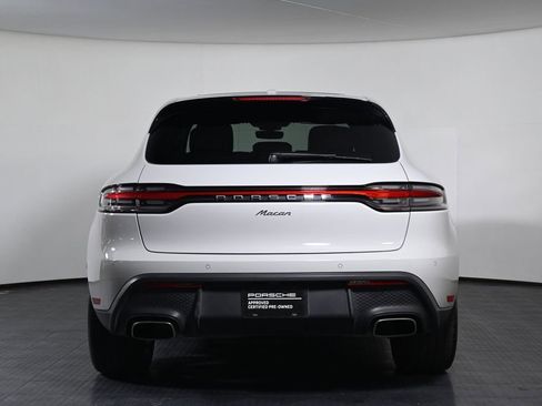 Certified 2023 Porsche Macan AWD/4WD image 6