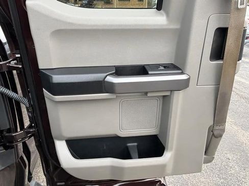 Used 2018 Ford F150 XLT image 12