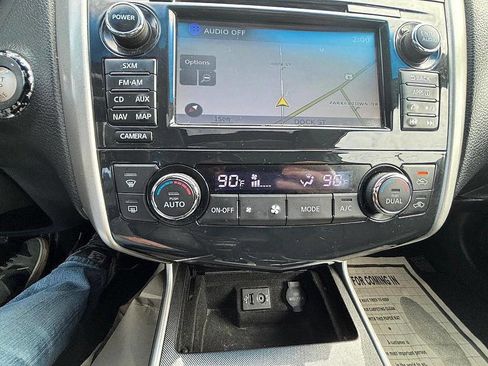 Used 2014 Nissan Altima 3.5 SL w/ Technology Package image 24
