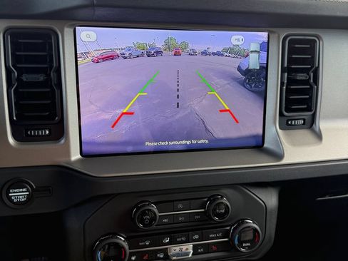Used 2025 Ford Bronco Outer Banks AWD/4WD image 19