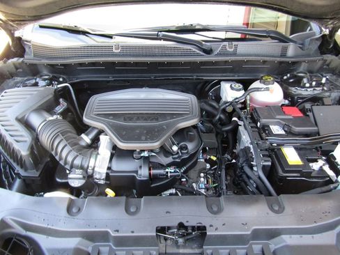 Used 2025 Chevrolet Blazer RS AWD/4WD image 31