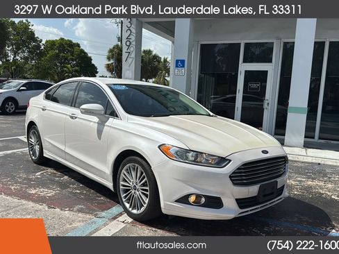 Used 2015 Ford Fusion SE w/ Equipment Group 202A AWD/4WD image 4