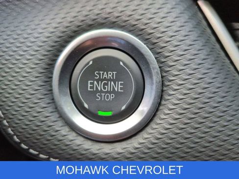 Used 2025 Chevrolet Equinox LT AWD/4WD image 18