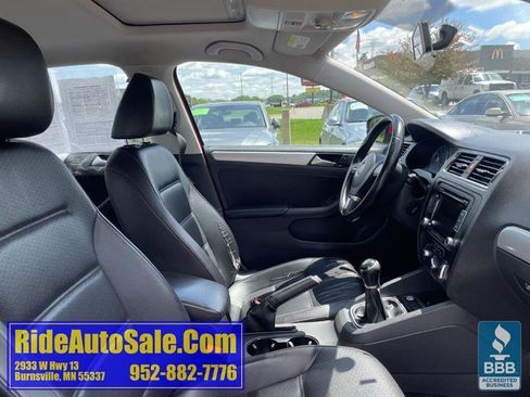 Used 2014 Volkswagen Jetta SE FWD image 14